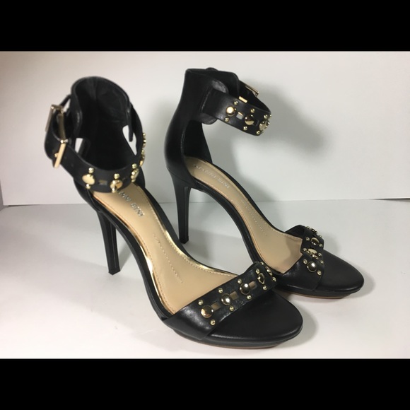 Gianni Bini Shoes - Gianni Bini Black High Heels Size 7.5